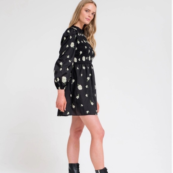 Another Girl Floral Embroidered Black Dress- size small (4) - Picture 5 of 8